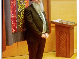 Shneur Trebnik, Rabbiner